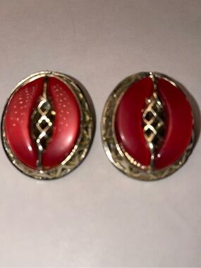 Vintage Gold-Tone Red Enamel Filigree Clip-On Earrings